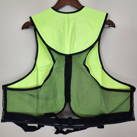 NWOT Rrtizan Adults Inflatable Swim Vest Men Women Bouyancy Aid >30 kg - Picture 4 of 12